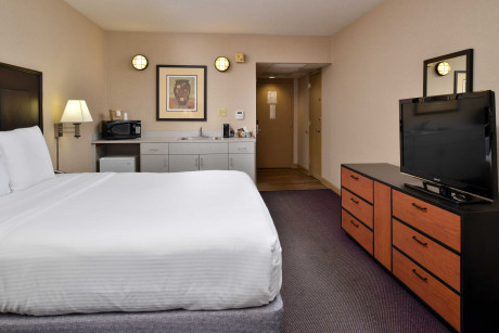 THE HAWTHORNE INN & CONFERENCE CENTER - Bedroom