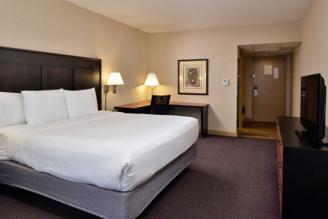 THE HAWTHORNE INN & CONFERENCE CENTER - Bedroom