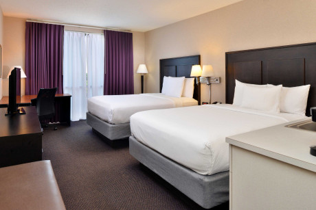 THE HAWTHORNE INN & CONFERENCE CENTER - Bedroom