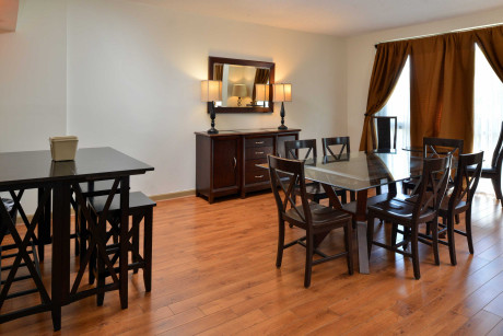 THE HAWTHORNE INN & CONFERENCE CENTER - Dinning Area