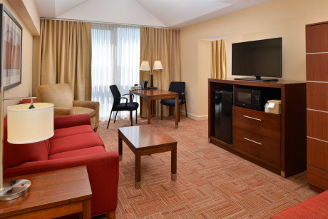 THE HAWTHORNE INN & CONFERENCE CENTER - Bedroom